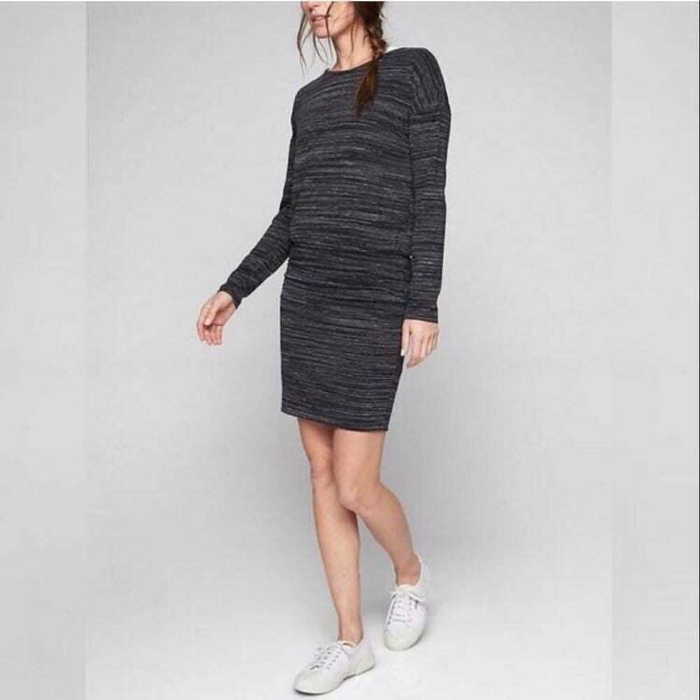 Athleta Heathered Dress Long Sleeve Black/Grey M